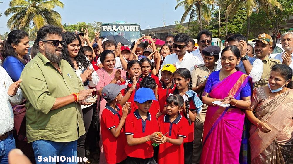 Karwar: Helicopter joy ride launched at Karavali Utsav 2025; MLA Satish Sail provides free aerial ride to special children
