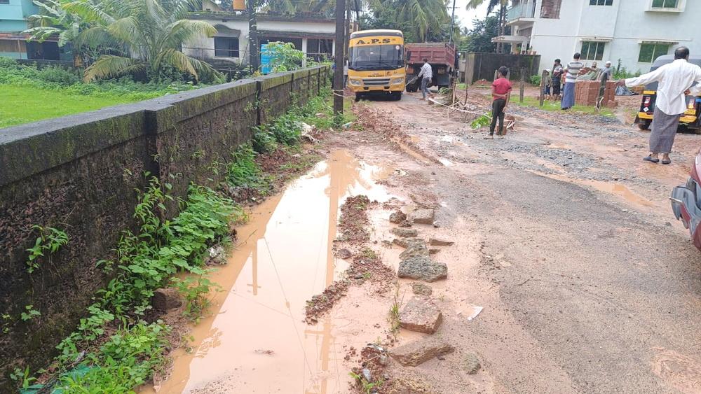 Heavy rains wash away roads in Bhatkal; School buses get stuck on waterlogged routes