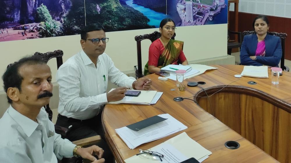 Karwar: Police cases to be filed against those dumping waste in public places: DC K. Lakshmi Priya