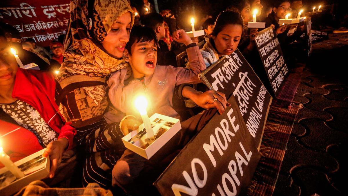 Bhopal gas tragedy survivors criticize BJP for failing to deliver justice on eve of anniversary