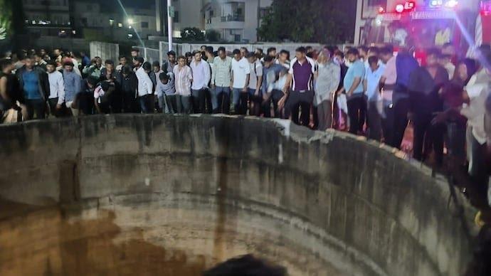 Nine of family killed as car plunges into well in Maharashtra’s Nashik