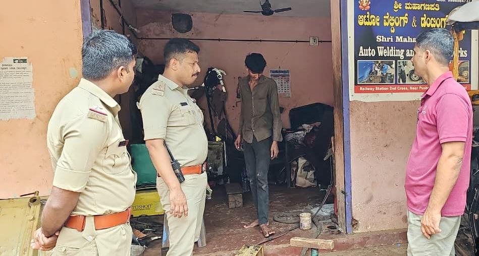 Bhatkal police inspect two-wheeler showrooms, garages to curb illegal modified silencers