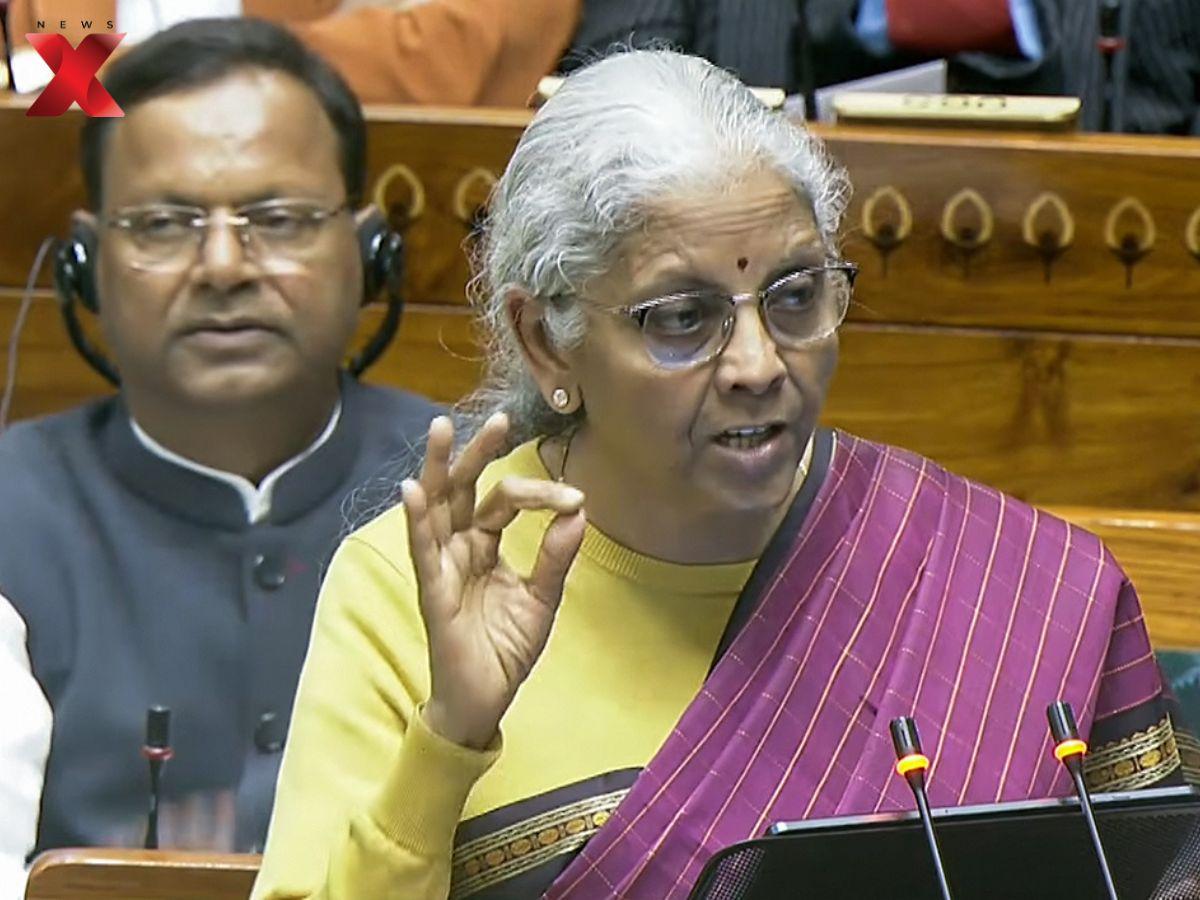 FM announces plan to set up high-level committee on banking sector