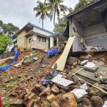 Heavy rains and strong winds batter Kerala; red alert issued in five districts