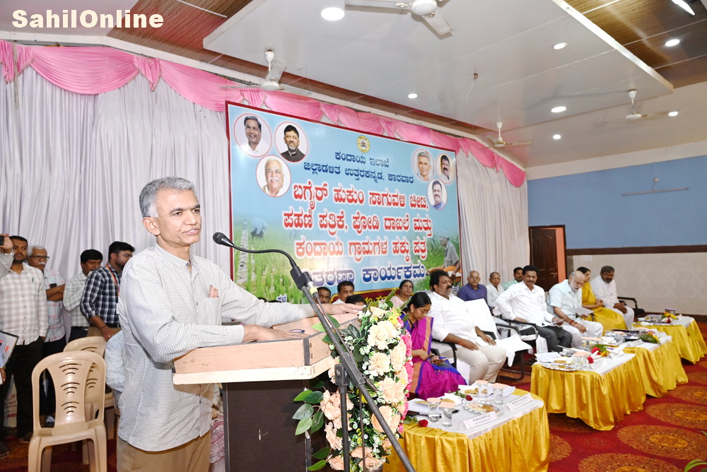 Karwar: Revenue Minister Krishna Byre Gowda announces streamlined process for bagair hukum applications