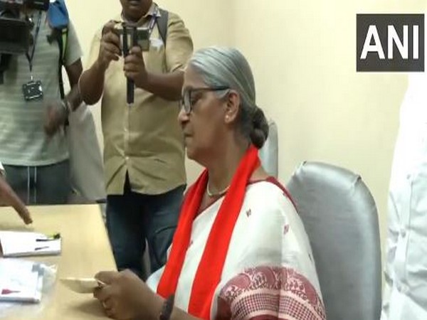 CPI candidate Annie Raja files nomination from Wayanad challenging Rahul Gandhi