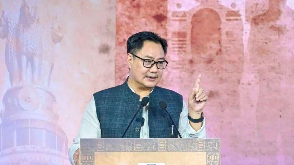 Kiren Rijiju says Urdu is a beautiful language, stresses Hindu-Muslim unity for nation’s progress