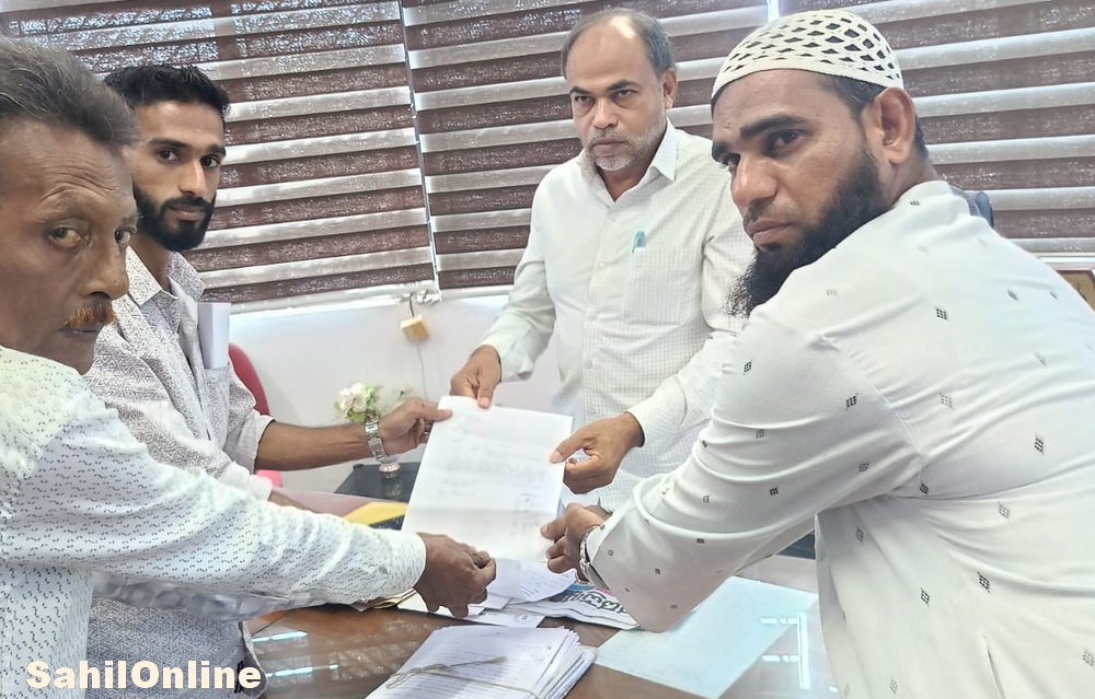 Bhatkal: Residents of Makhdum colony, ward No. 3, submit memorandum over poor sanitation