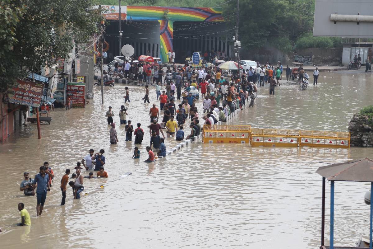 IIT Report Highlights Flood and Drought Risks in 11 Districts Across Bihar, Kerala, and Odisha