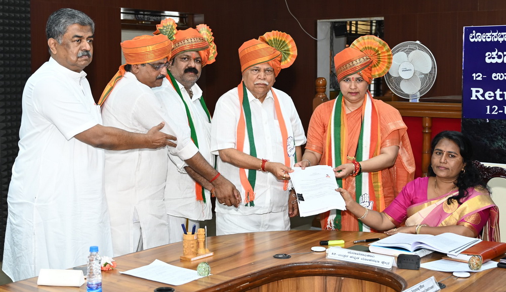 Dr. Anjali Nimbalkar files nomination for Uttara Kannada lok sabha seat, challenges BJP's claim on saffron