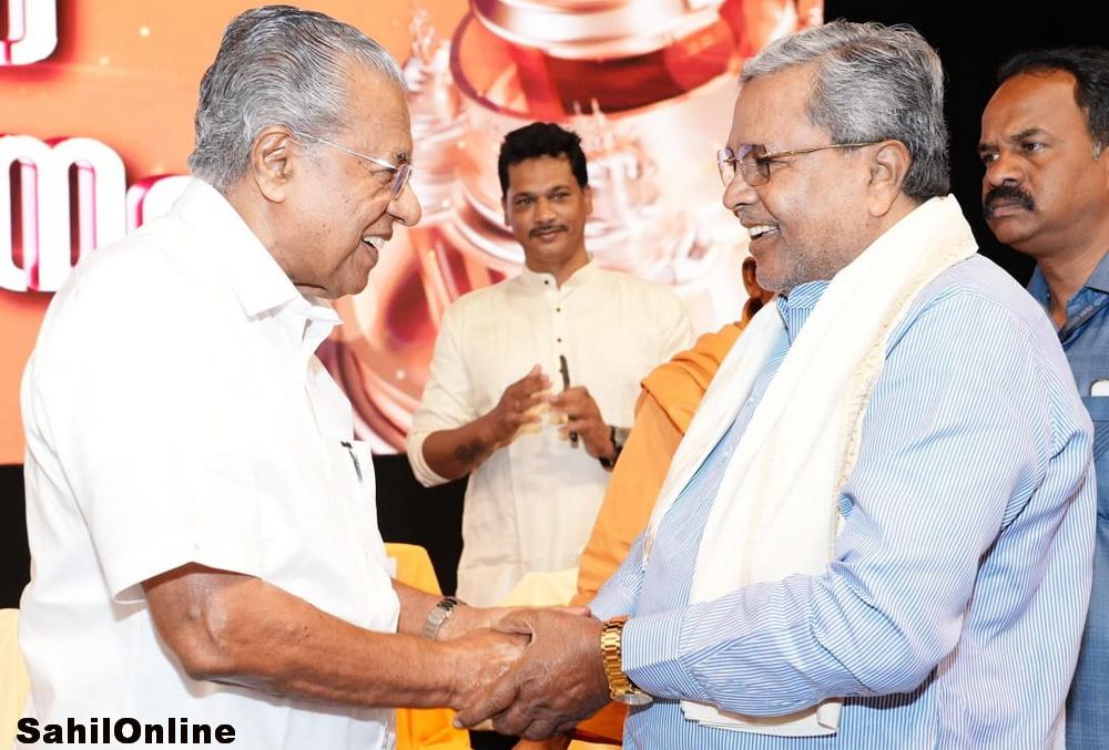Centre accused of treating Muslims as second-class citizens: Kerala CM
