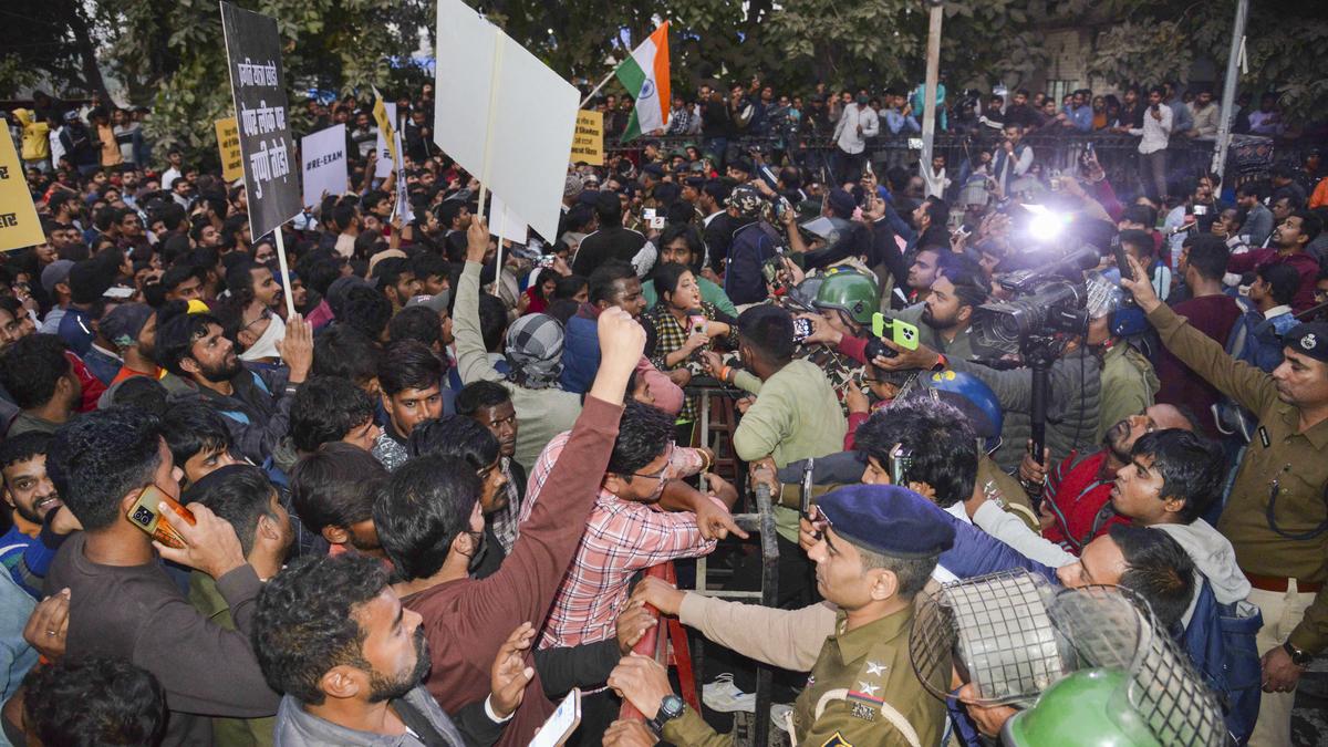 Congress Claims Students Were Brutally Lathi-Charged in Bihar to Conceal Paper Leak and Rigging