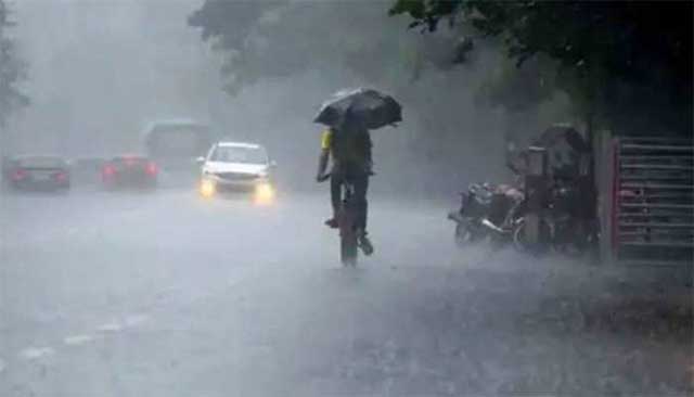 IMD issues yellow alert for 8 Kerala districts; Residents in landslide-prone areas advised to relocate