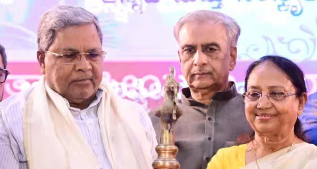 Siddaramaiah calls Mysuru Dasara a cultural festival for all, defends Banu Mushtaq’s invite